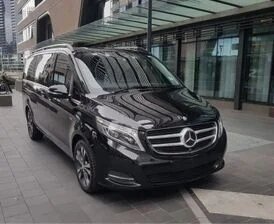 Stylish and Reliable 7-Seater Van